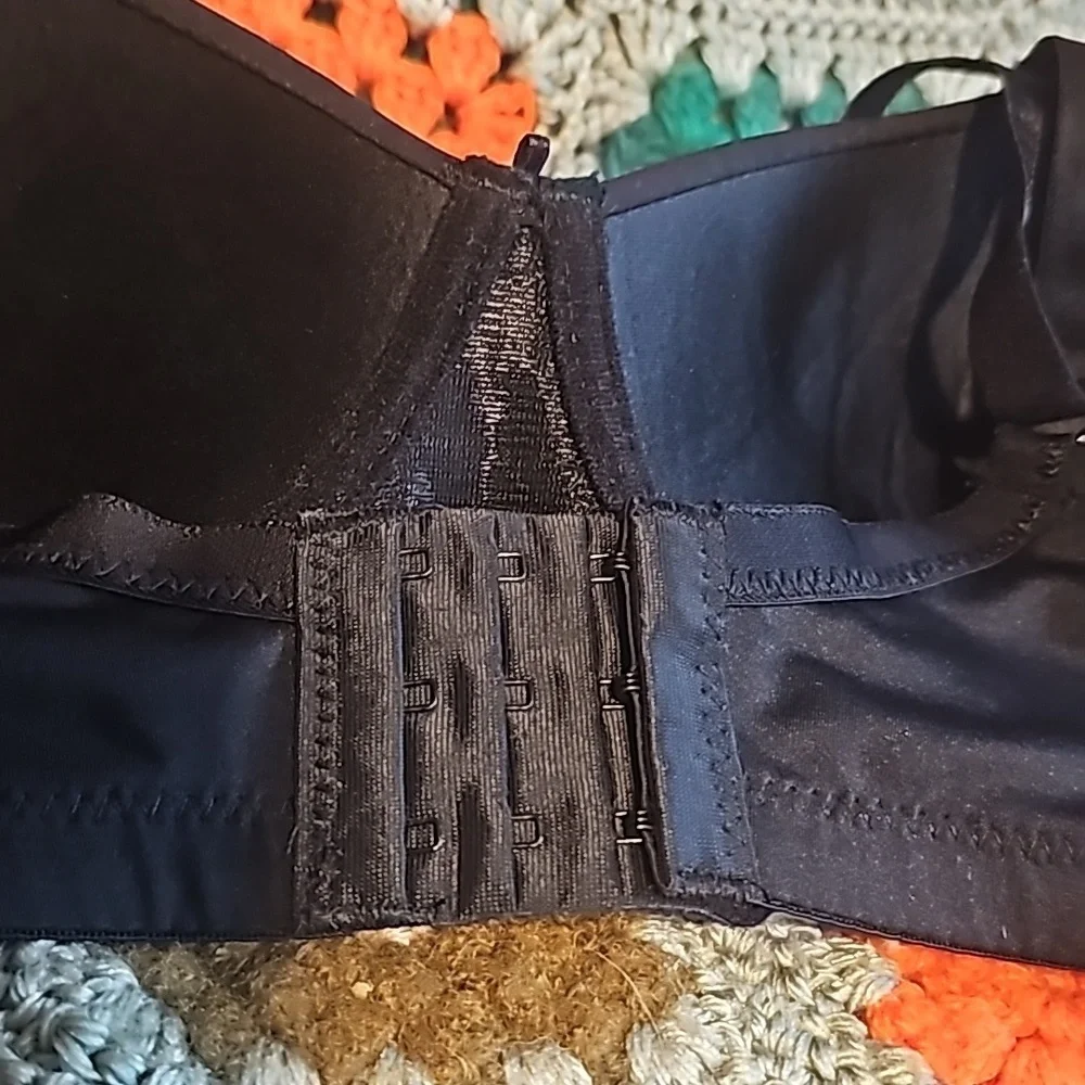 Spencer‎ Maternity Bras black size 36D - Picture 6 of 7